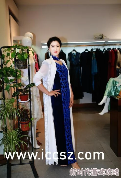 美女校花：校园内外的风采与魅力，展现青春活力与才华的完美结合，引发众多关注与讨论