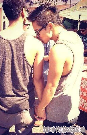 国产男男Gay互吃鳮吧：新动态曝光，热辣互动引发网友热议，情感交流再升级！