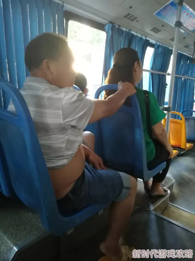 公交车肉欲高潮好大好爽受不了,这个标题表达了一种在公共交通工具上发生的强烈情感体验,暗示了人与人之间的亲密接触和冲突 公交车肉欲高潮好大好爽受不了,这个标题表达了一种在公共交通工具上发生的强烈情感体验,暗示了人与人之间的亲密接触和冲突