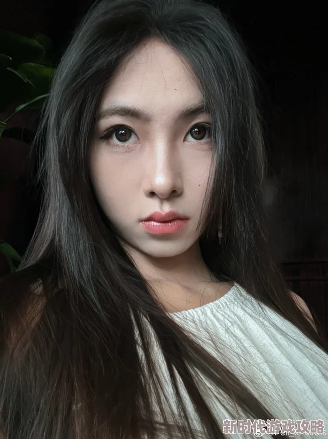 美女拍拍拍无遮挡，最新动态引发热议，网友纷纷讨论其背后的故事与影响，关注度持续攀升