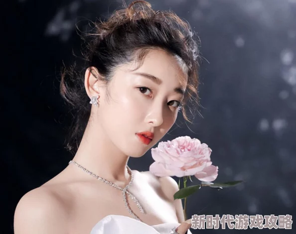 美女露私密部位裙底,事件引发热议,网友纷纷讨论其背后原因及社会影响,相关部门已介入调查 美女露私密部位裙底,事件引发热议,网友纷纷讨论其背后原因及社会影响,相关部门已介入调查