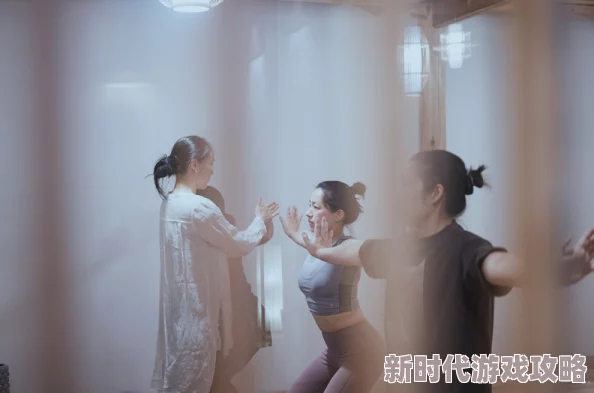 各种姿势玩小处雏女视频让我们关注健康的生活方式和积极向上的人际关系，共同营造一个充满正能量的社会环境