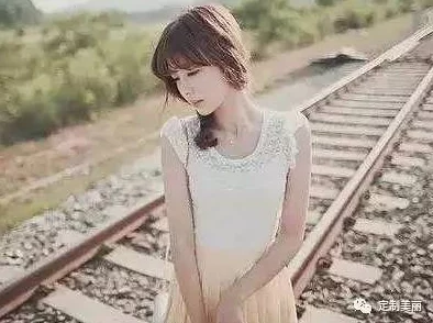 美女被啪到哭网站在线观看其实是指那些让人感动落泪的励志故事和正能量视频在线观看