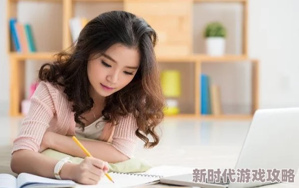 她在丈夫面前被人耍了这不仅是个人尊严的受损更是对婚姻关系的考验