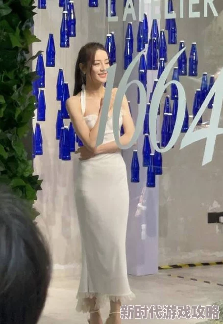 班长拉起胸让我的手伸进去这是一个关于校园欺凌和性骚扰的严重事件描述
