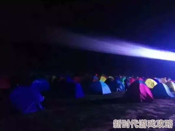 野外性xxxxfreexxxxx户外露营新体验星空帐篷、夜光装备带你探索大自然的秘密