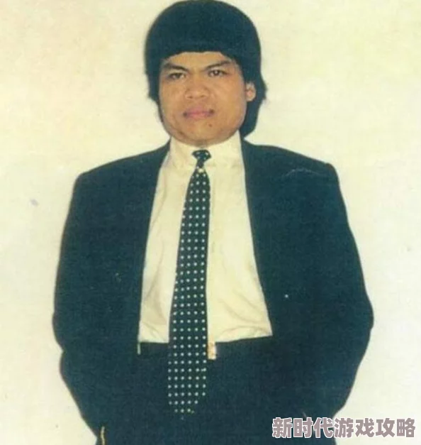 免费女人光着全身体网站网站维护中，预计48小时内恢复访问