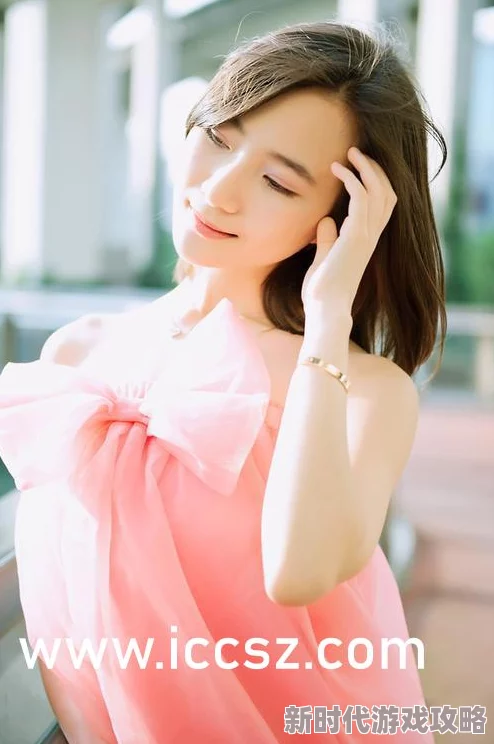 metcn_汤芳午后松花江…专辑这张专辑融合了多种音乐元素，展现了独特的艺术风格和情感深度