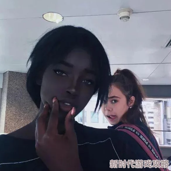 blackedcomdvd黑人拍栗得让我们在生活中发现快乐与美好，积极面对每一天