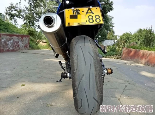 摩托车上不小心进入岳骑行者意外发现隐藏美景吸引众多游客