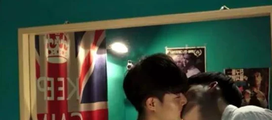 Gay体育生男男互吃鳮两人关系更进一步，比赛结束后共享甜蜜夜晚