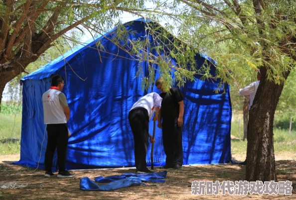 好湿好紧好大野战帐篷里两人汗流浃背难舍难分