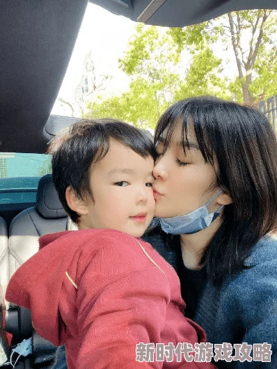 小三让原配跪着喝尿原配坚决离婚并曝光小三恶行获得网友支持 小三让原配跪着喝尿原配坚决离婚并曝光小三恶行获得网友支持