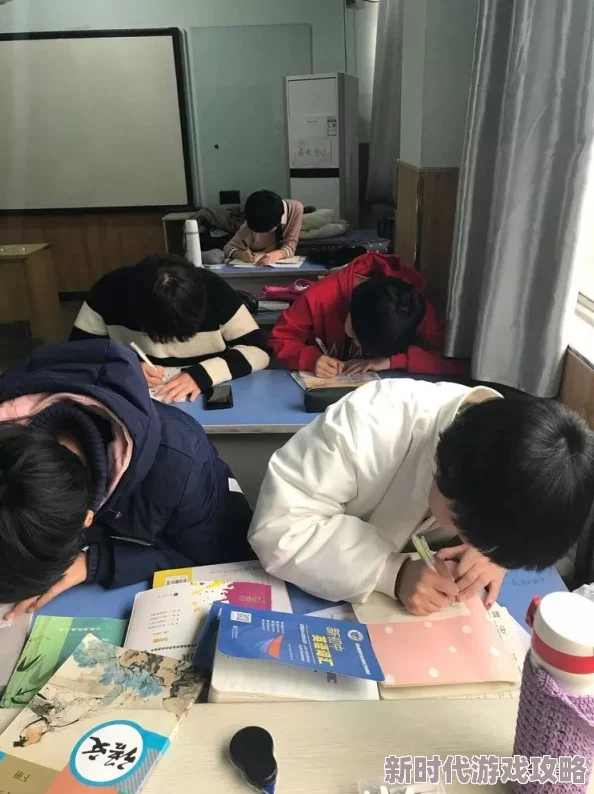 好猛好爽再快点3p原始标题为学习小组成员努力拼搏共同进步