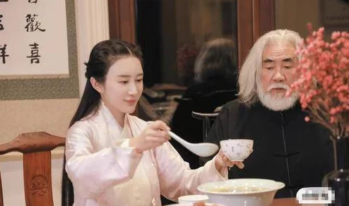 交换后娇妻被征服她在聚会上意外邂逅旧爱，情感纠葛再度浮现