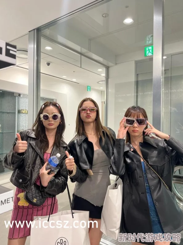 爆乳女神▌麻酥酥▌蘑菇新增梦幻场景和性感睡衣