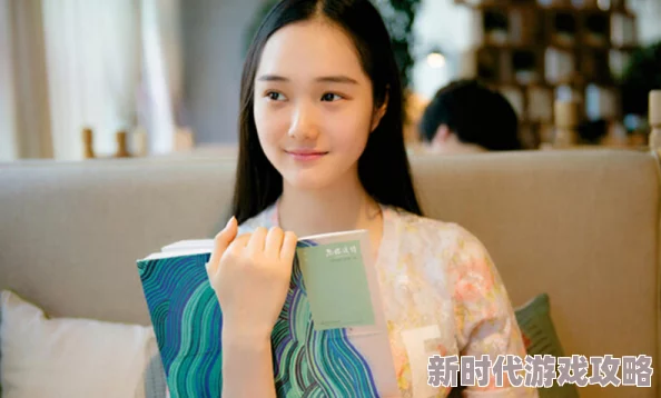 校花灌浣肠惩罚据说某校草暗恋她很久了这次是恶作剧还是表白失败的报复呢