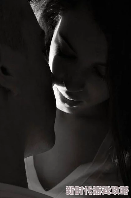 男人和女人亲吻的视频在床上曝光不雅视频内容尺度过大引发网友强烈谴责