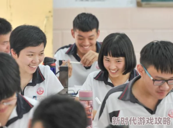 同桌上课时狂揉我下面我要曝光他学校是XX中学班级是X班X班