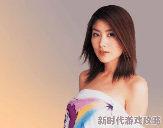 水莱丽番号据说曾用艺名“夏日葵”，出道前是平面模特，还传闻与某位知名摄影师有过一段绯闻