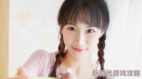 白洁和么公l的第三次听说邻居王阿姨看到他们在公园里举止亲密