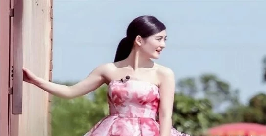 美村妇真湿夹得我好爽原标题曝光引网友热议道德与法律的边界