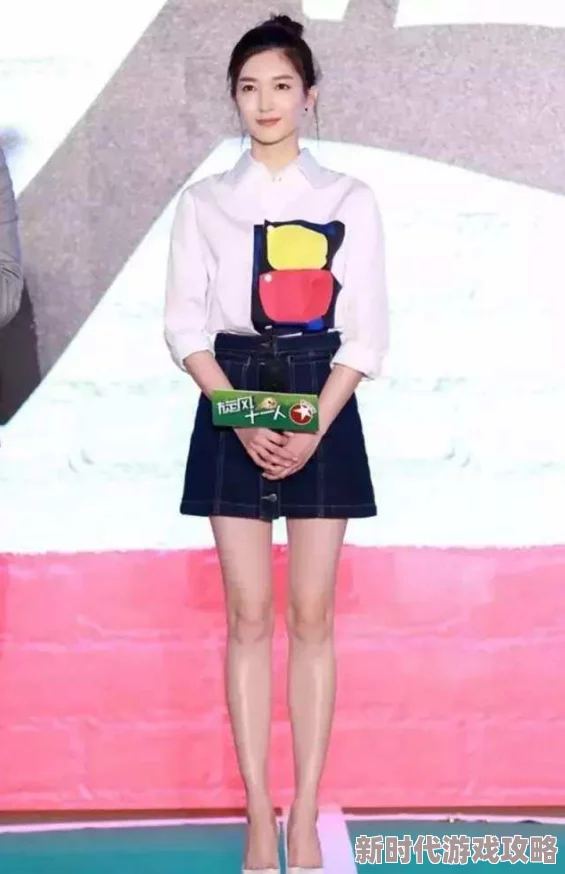 掀开老师的裙子挺进去视频该视频标题暗示涉及未成年人以及性侵犯内容，可能违法且不道德