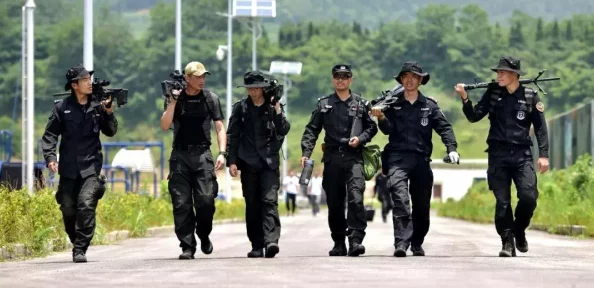 反恐精英游戏攻略:揭秘最佳狙击位置,探索地图隐秘狙点全指南 反恐精英游戏攻略:揭秘最佳狙击位置,探索地图隐秘狙点全指南