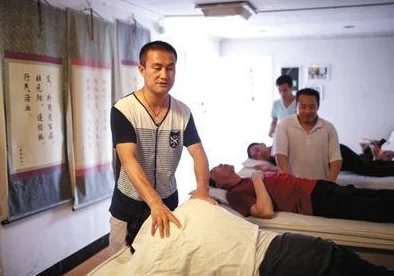 盲人按摩师小说免费读展现人性和社会百态的感人故事
