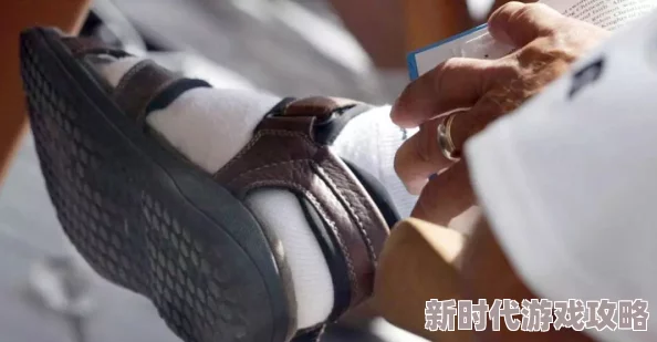白袜少年被绑脱裤玩j的背景故事为什么禁忌话题的展现引人关注为何让人难以抗拒